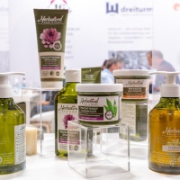 CosmeticBusiness 2023 - community booth DREITURM GmbH, Seufert - Gesellschaft für transparente Verpackungen mbH, Kartonveredlung Knapp GmbH, VARIOPACK Lohnfertigungen GmbH, JG SERVICE AG